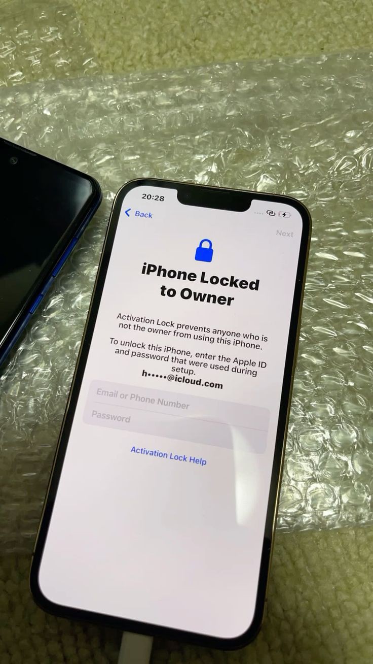 iCloud Unlocking (iPhone 11 Pro Max)